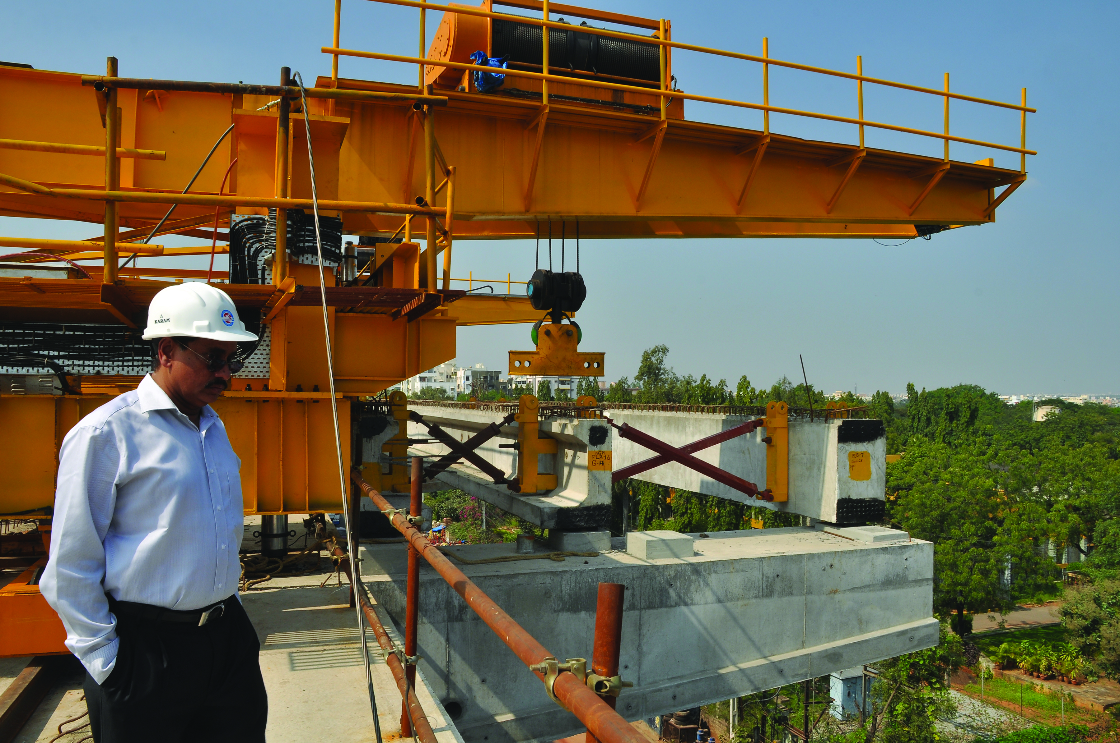 persona en una construcción